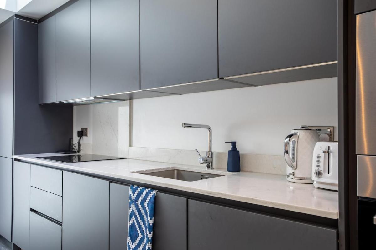 Апартаменти Stylish 2-Bed Flat In The Heart Of West Hampstead Лондон Екстер'єр фото