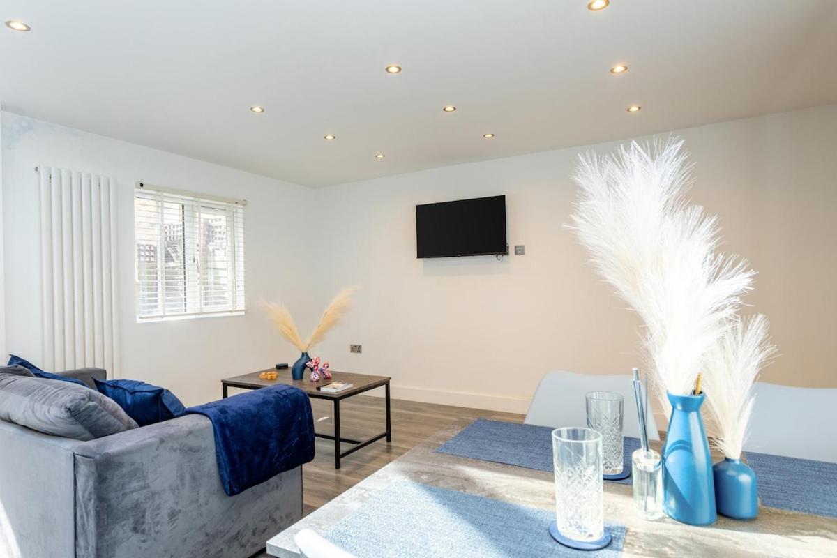 Апартаменти Stylish 2-Bed Flat In The Heart Of West Hampstead Лондон Екстер'єр фото