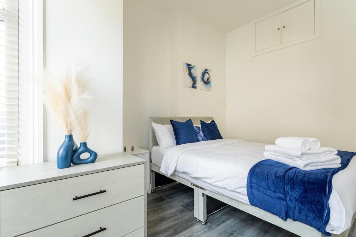 Апартаменти Stylish 2-Bed Flat In The Heart Of West Hampstead Лондон Екстер'єр фото