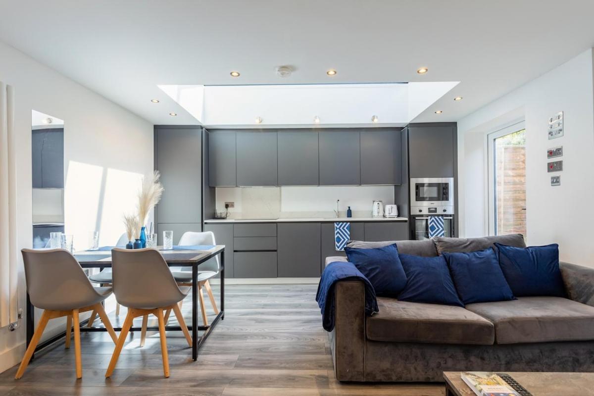Апартаменти Stylish 2-Bed Flat In The Heart Of West Hampstead Лондон Екстер'єр фото