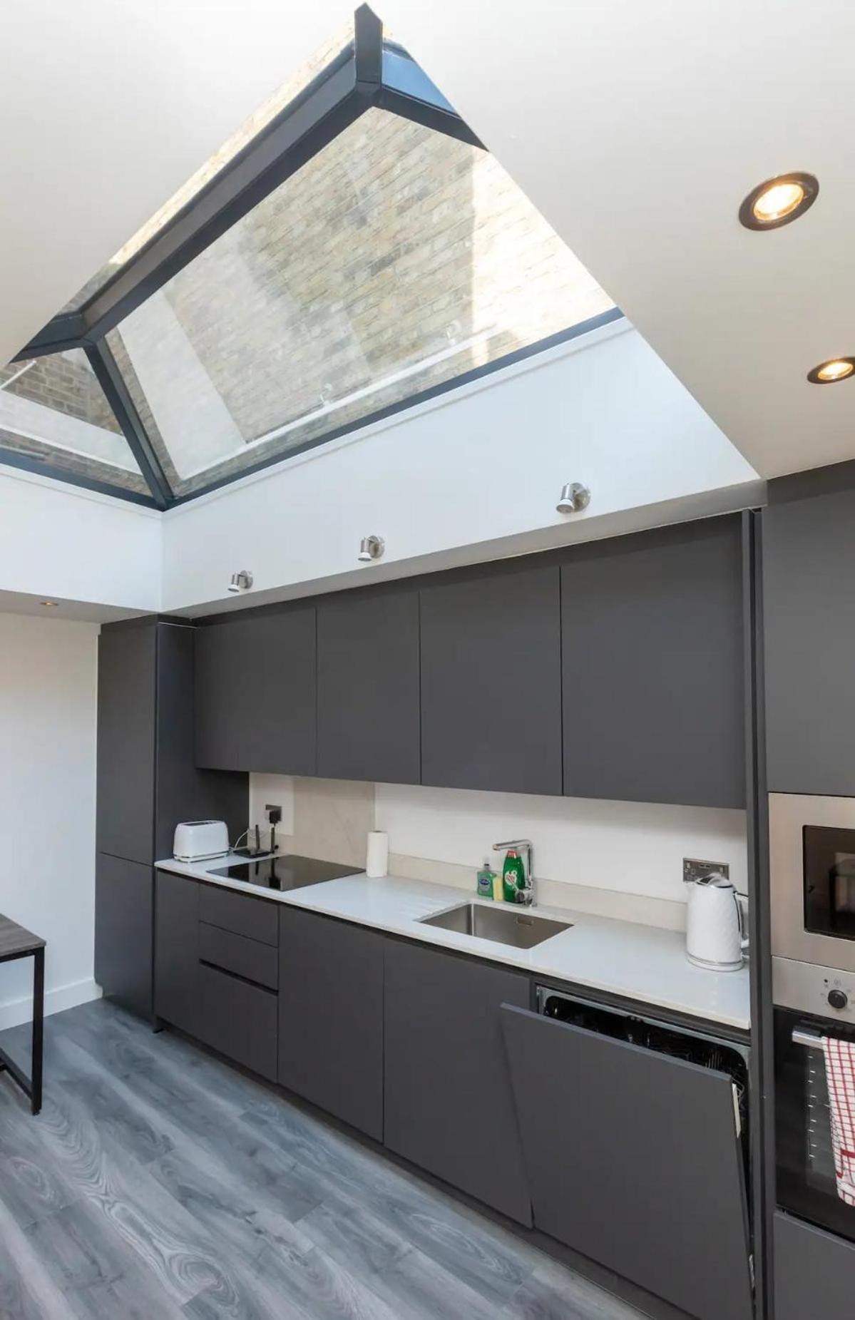 Апартаменти Stylish 2-Bed Flat In The Heart Of West Hampstead Лондон Екстер'єр фото